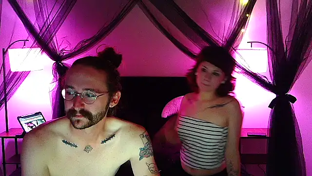 Rose n Hippie online show from 03/28/26, 12:54