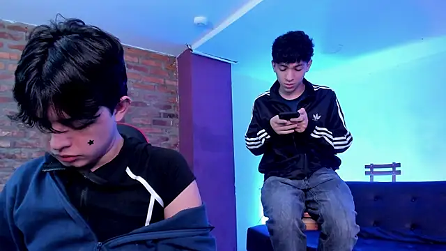 Good boys18 online show from 05/13/26, 12:24