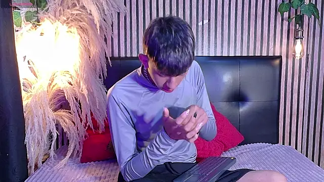 Tommy Fox online show from 04/08/26, 12:49