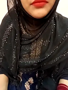 Snapshot of Miss_Noor__ chatting on 04/04/26, 07:28 Miss Noor online show from 04/04/26, 07:28