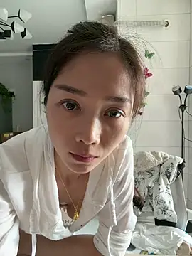 Snapshot of yuanpu0925 chatting on 04/09/26, 06:41 yuanpu0925 online show from 04/09/26, 06:41