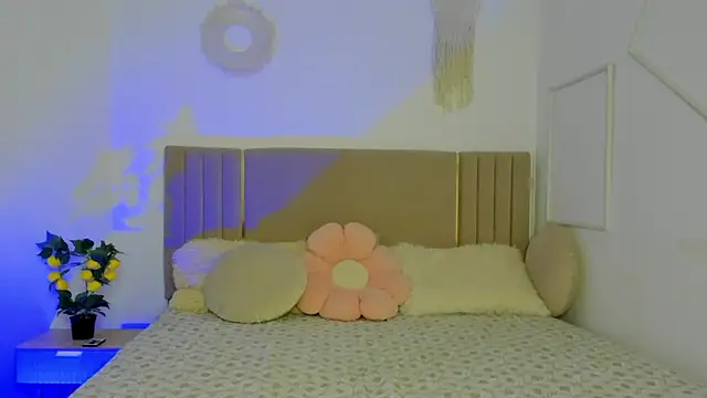 Melissa me0w online show from 04/27/26, 10:08