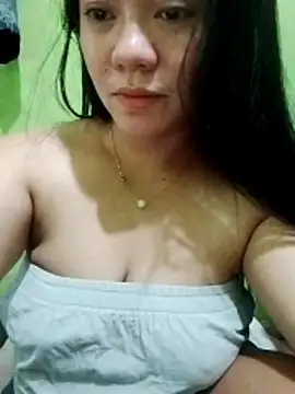 Snapshot of sweety_honey27 chatting on 04/16/26, 08:15 sweety honey27 online show from 04/16/26, 08:15