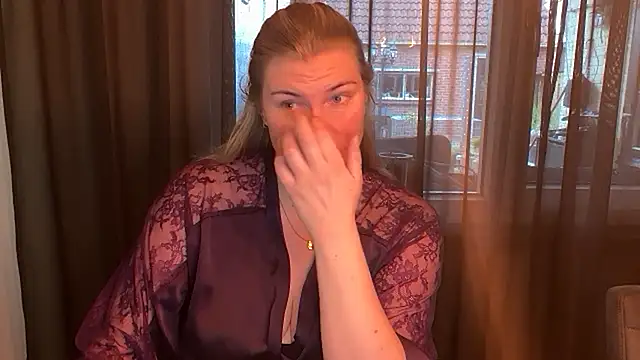 Snapshot of SexyBlondJoanna-Exclusief chatting on 04/05/26, 06:10 SexyBlondJoanna-Exclusief online show from 04/05/26, 06:10