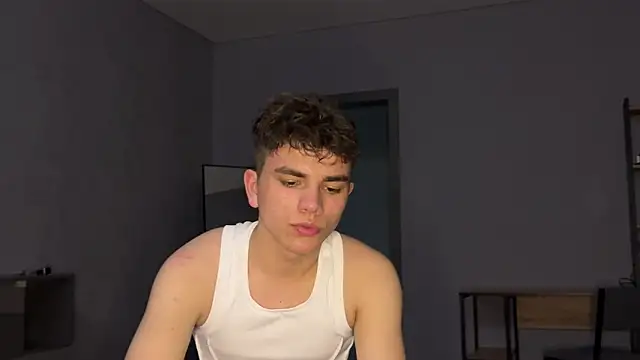 MaxWoolf online show from 05/09/26, 02:44