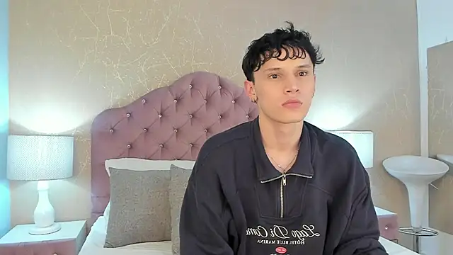 LephyStar online show from 05/24/26, 04:17