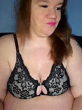 curvystachel42 online show from 05/18/26, 08:36