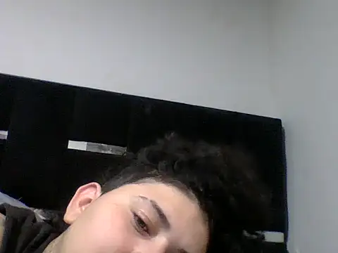 lunaa love online show from 03/29/26, 11:27