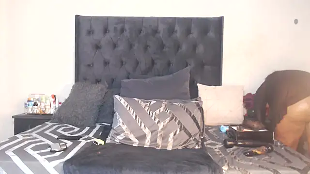 AdventuresLove7 online show from 06/12/26, 01:04