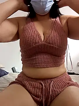 Snapshot of Anna-SeXX chatting on 04/21/26, 04:34 Anna-SeXX online show from 04/21/26, 04:34
