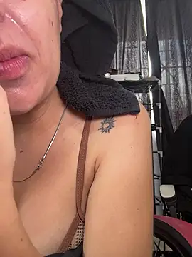 Amber-fire online show from 04/25/26, 06:16