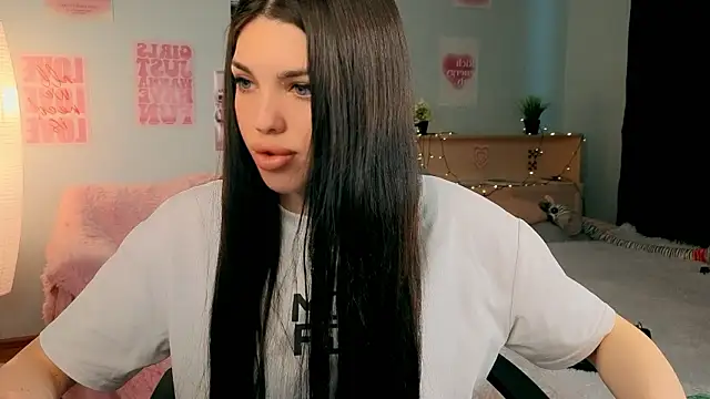 molly rettyy online show from 03/30/26, 04:46