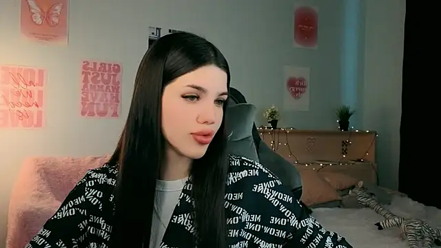 molly rettyy online show from 05/07/26, 04:29