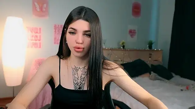 molly rettyy online show from 06/08/26, 04:02