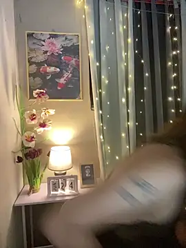 Snapshot of _Flirtyprincess_ chatting on 06/24/26, 05:45 Flirtyprincess online show from 06/24/26, 05:45