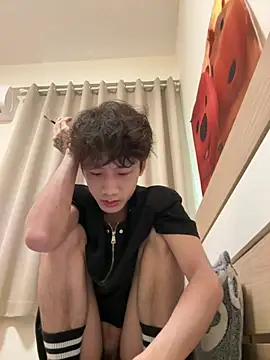 sexyboy-3525 online show from 05/11/26, 04:18