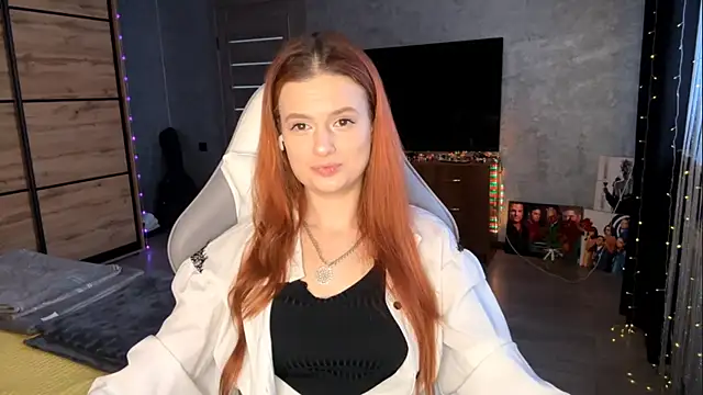 FoxyEmma online show from 04/17/26, 12:08