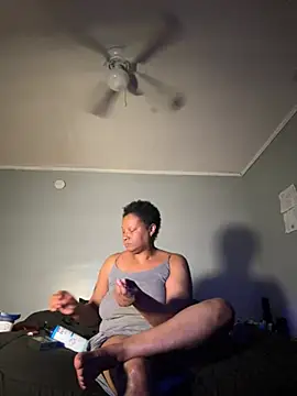 Sweetie8582 online show from 04/16/26, 12:11