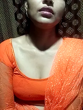 Snapshot of riyaa_sexyy chatting on 05/04/26, 08:32 riyaa sexyy online show from 05/04/26, 08:32