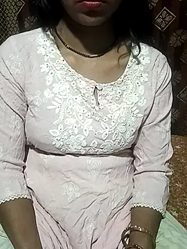Snapshot of riyaa_sexyy chatting on 05/10/26, 06:29 riyaa sexyy online show from 05/10/26, 06:29