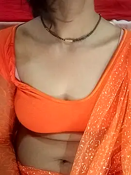 Snapshot of riyaa_sexyy chatting on 05/30/26, 10:23 riyaa sexyy online show from 05/30/26, 10:23