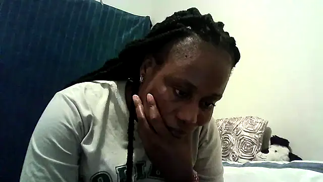 Snapshot of Dutches101 chatting on 06/27/26, 04:34 Dutches101 online show from 06/27/26, 04:34
