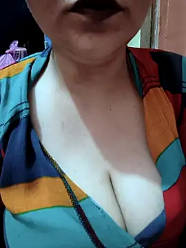 ZOYA KHAN-123 online show from 05/05/26, 04:48