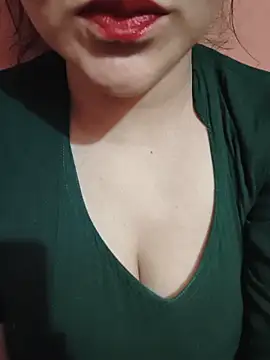 ZOYA KHAN-123 online show from 06/10/26, 06:18