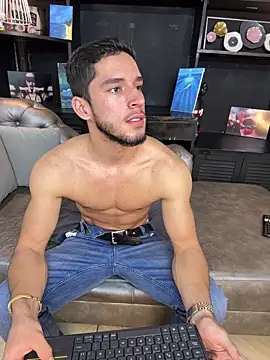 axel tone online show from 03/31/26, 09:48