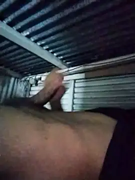 Snapshot of RealBigDickBoy chatting on 04/12/26, 04:45 RealBigDickBoy online show from 04/12/26, 04:45