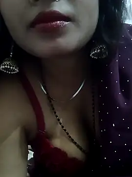 Snapshot of priyahot2001 chatting on 05/01/26, 10:09 priyahot2001 online show from 05/01/26, 10:09