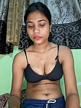 Snapshot of sexy__Valentine chatting on 05/16/26, 03:44 sexy Valentine online show from 05/16/26, 03:44