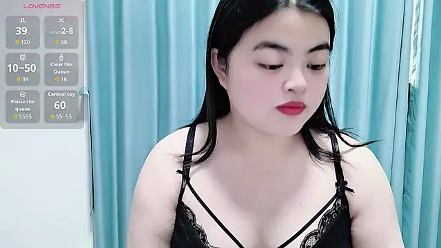Snapshot of 77--bb chatting on 05/10/26, 12:49 77--bb online show from 05/10/26, 12:49