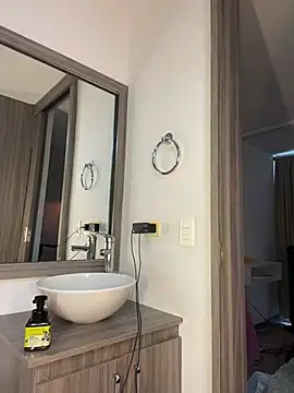 EmmaVonn online show from 05/09/26, 12:32