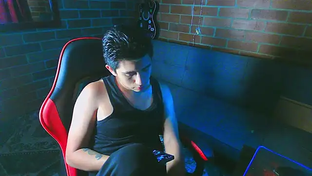 ethann2  online show from 04/01/26, 04:57