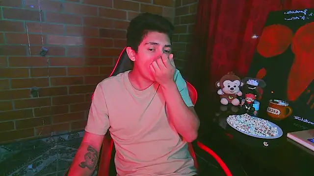 ethann2  online show from 04/02/26, 07:50