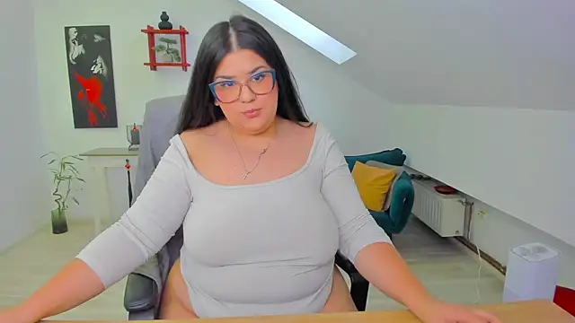 Snapshot of MariyaWill chatting on 05/13/26, 03:20 MariyaWill online show from 05/13/26, 03:20