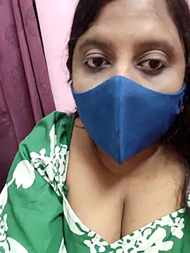 Snapshot of Tami-sonia chatting on 03/31/26, 07:47 Tami-sonia online show from 03/31/26, 07:47