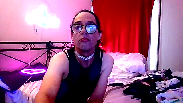courtney1982 online show from 04/05/26, 11:13