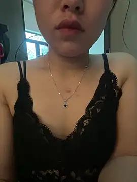 Snapshot of Gina-li chatting on 04/06/26, 05:30 Gina-li online show from 04/06/26, 05:30