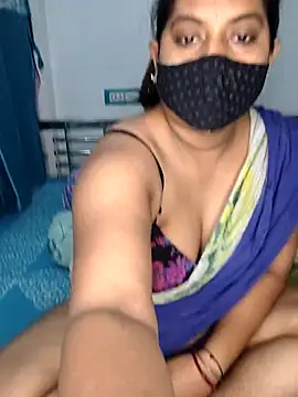 Snapshot of CamGirl_Neha chatting on 06/19/26, 08:01 CamGirl Neha online show from 06/19/26, 08:01
