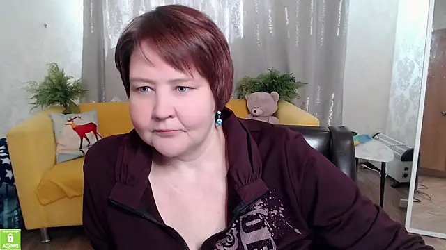 Snapshot of QUEEN02030 chatting on 05/04/26, 07:15 QUEEN02030 online show from 05/04/26, 07:15