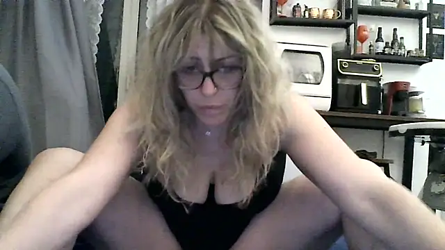 Ginny32 online show from 04/26/26, 09:45
