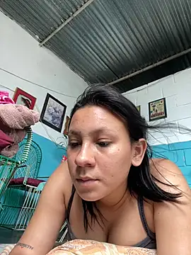 Snapshot of karo_cute chatting on 07/23/26, 06:28 karo cute online show from 07/23/26, 06:28