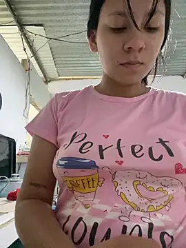 Snapshot of karo_cute chatting on 07/25/26, 12:25 karo cute online show from 07/25/26, 12:25