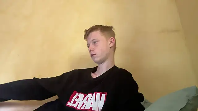 dreamy devi1 online show from 04/05/26, 01:08