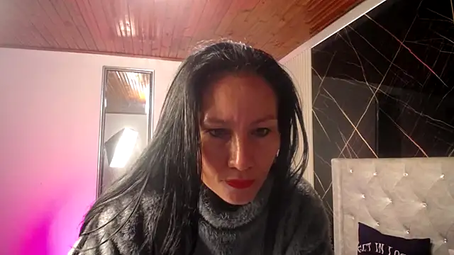 valeriiaa b online show from 04/18/26, 11:36