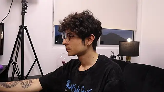 Tyler Blade online show from 04/06/26, 11:16