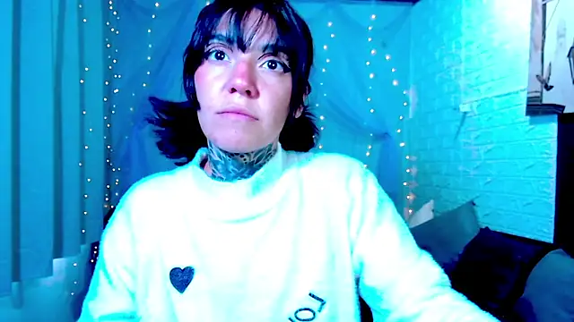 Snapshot of LannieGonzales chatting on 03/31/26, 07:58 LannieGonzales online show from 03/31/26, 07:58