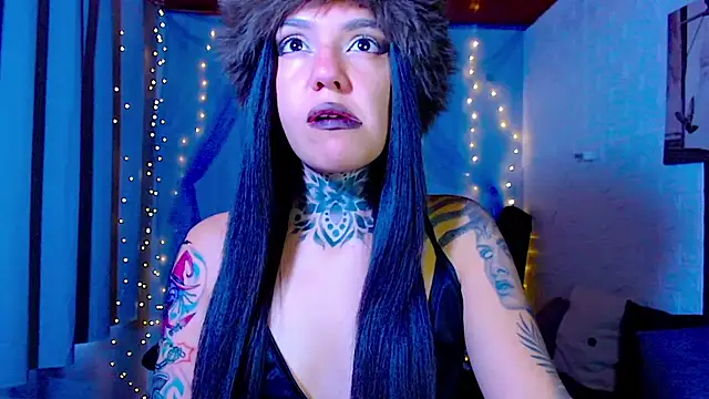 Snapshot of LannieGonzales chatting on 05/08/26, 12:43 LannieGonzales online show from 05/08/26, 12:43